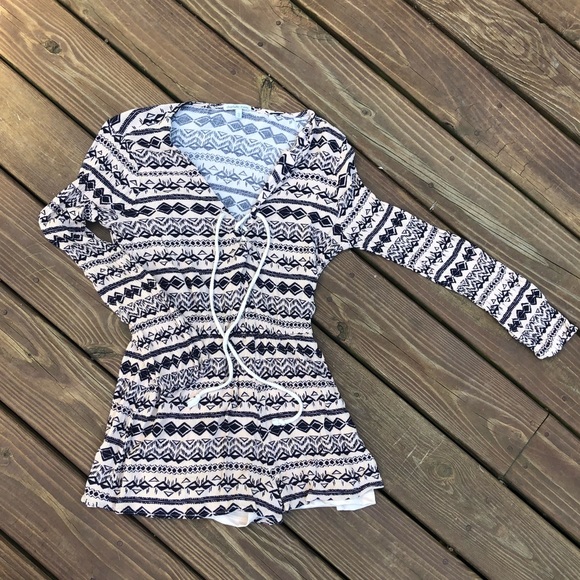Charlotte Russe Pants - Large Blue & Cream Patterned Romper